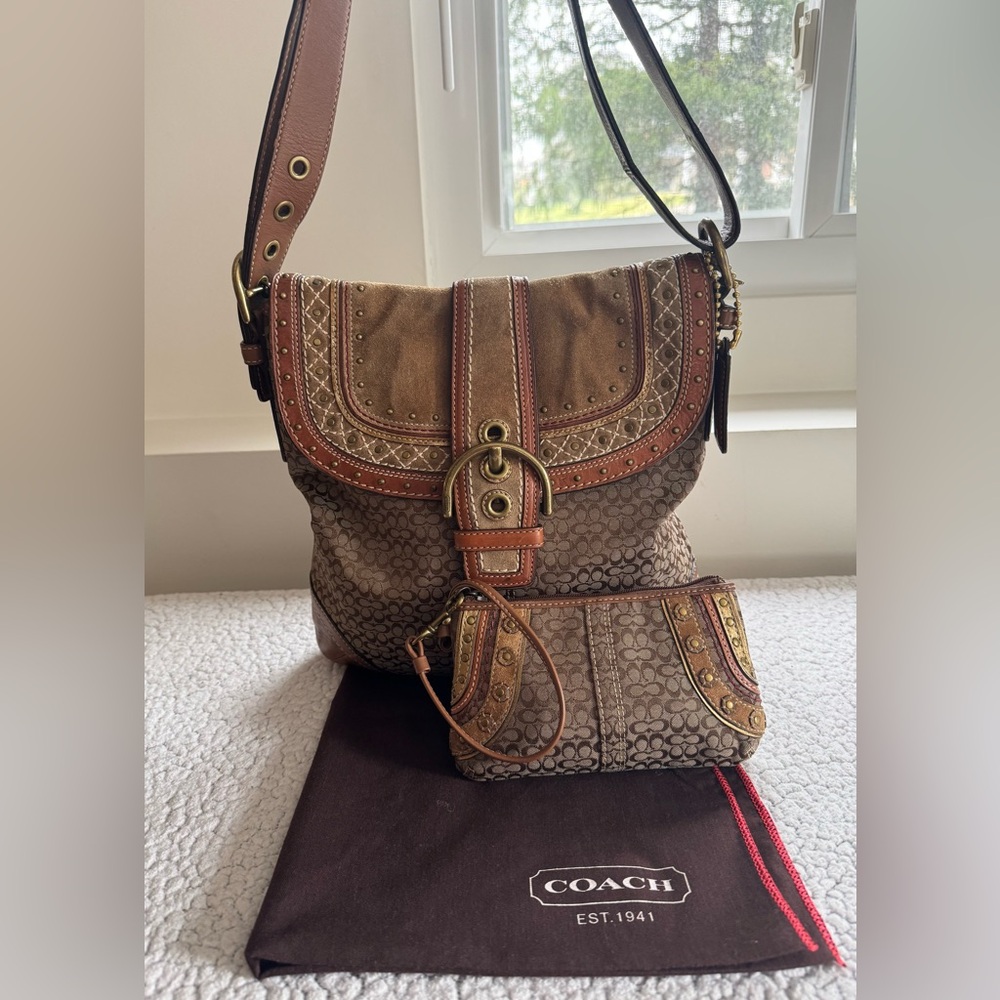 Coach Y2K Soho Signature Canvas Suede Studded Rivets Bag With Matching Wristlet - Picture 3 of 17